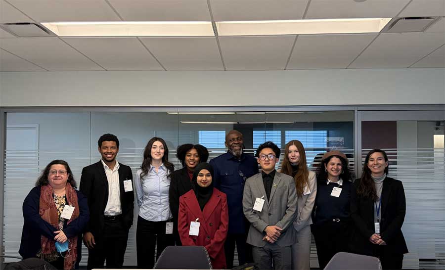 Maria, please provide alt text