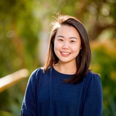 headshot of hannah chu